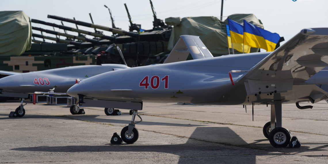 TB2: Τα τουρκικά drones της Ουκρανίας «αγχώνουν» τους Ρώσους ενώ τα σύνορα «βράζουν»