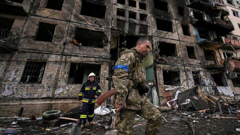 Πόλεμος στην Ουκρανία: Βομβαρδίζεται το Κίεβο - Δραματικές καταστάσεις στην Μαριούπολη