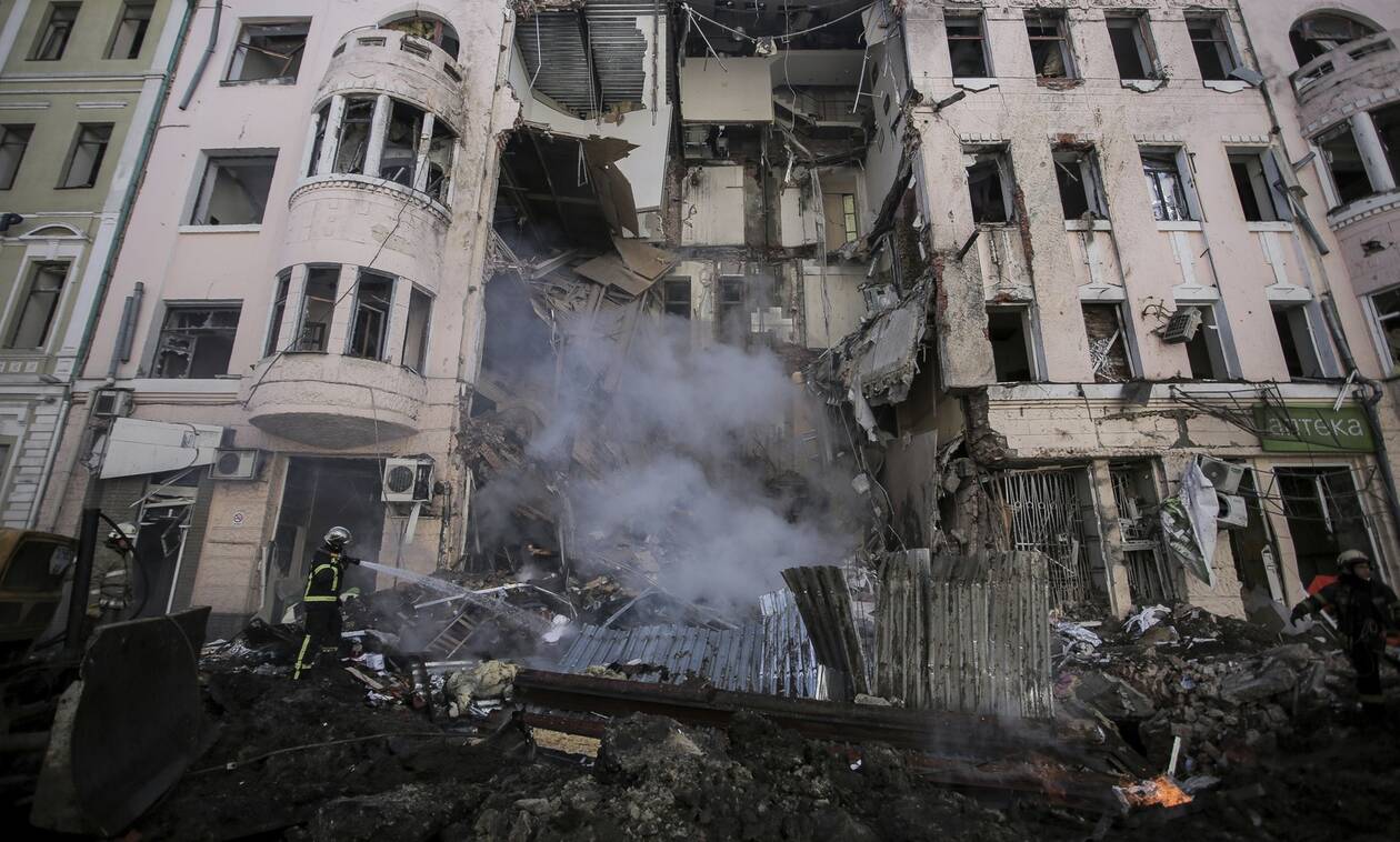 Πόλεμος στην Ουκρανία: Αλλεπάλληλα χτυπήματα στο Κίεβο, πύραυλοι στο Χάρκοβο