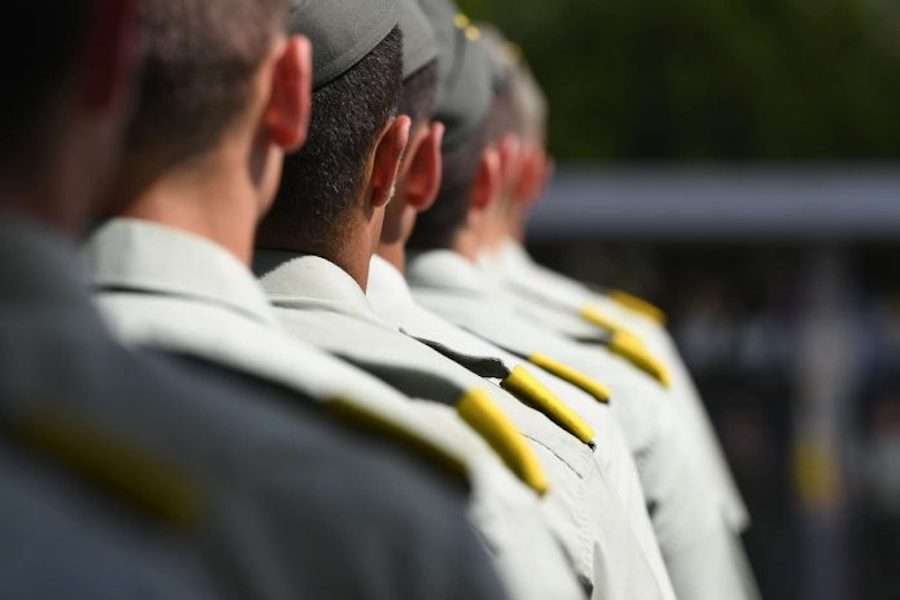 Προβληματισμός για τον “εγκλεισμό” των σπουδαστών στις στρατιωτικές σχολές-Ποιο είναι το δίλημμα